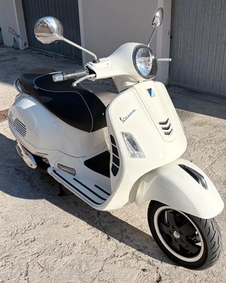 Vespa GTS 300 i.e. Super ABS-ASR 2014
