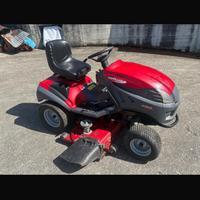 Trattorino tagliaerba Castelgarden