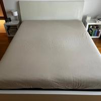 Letto matrimoniale con rete Santa Lucia