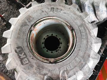 Ruote 1050R32 complete di cerchio HOLMER