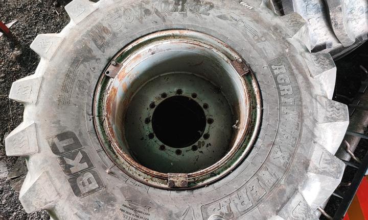 Ruote 1050R32 complete di cerchio HOLMER