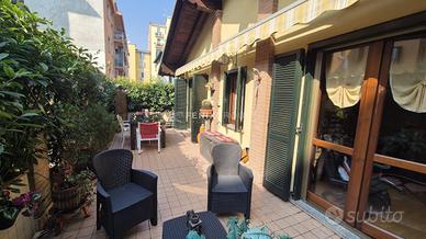 AMPIO QUADRILOCALE CON SOPPALCO