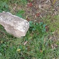 vecchia panchina pietra