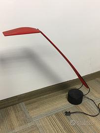 Lampada da tavolo italiana luce