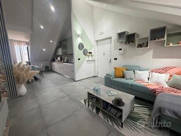 MANSARDA+Box+Posto Auto Pressi Metrò MAV446