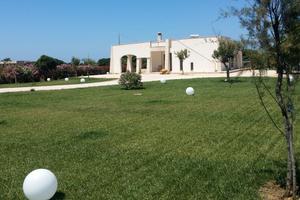 Villa con giardino a 500 mt dal mare