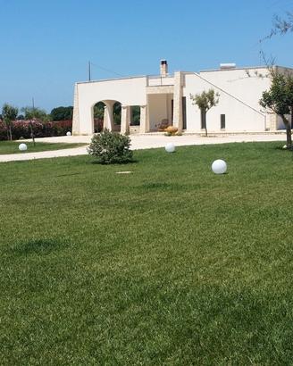 Villa con giardino a 500 mt dal mare