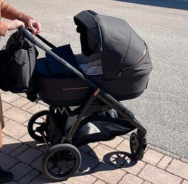 Inglesina Aptica XT + base Darwin 360 + zaino