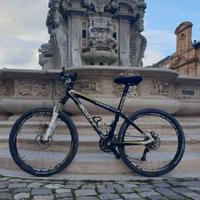 Mountain bike Scott