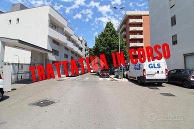 4 LOCALI A BRINDISI