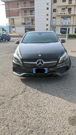 Mercedes A200D anno 2016 nero