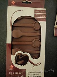 stampo silicone per 7 cucchiaini di cioccolato 