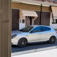 alfaromeo giulietta 1.4 gpl