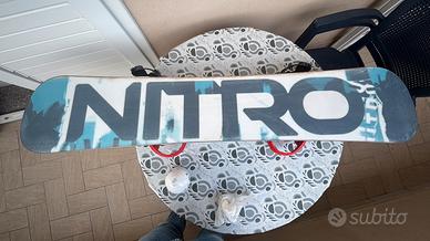 Tavola Snowboard Nitro piu attacchi Salomon