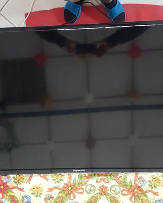 Televisore LCD 42" Full HD Skyworth 42E2000