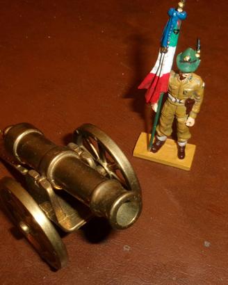 MILITARIA - OBICE + ALPINO CON BANDIERA - OTTONE
