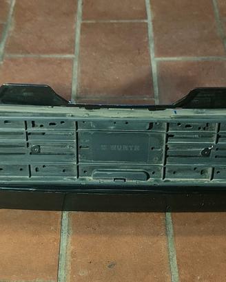 Paraurti posteriore portatarga  Renault Clio IV