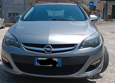 OPEL Astra 4ª serie - 2014