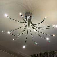 Lampadario a 12 bracci regolabili