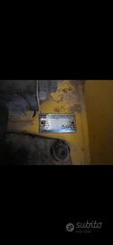 Escavatore gommato CAT M315
