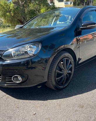 Volkswagen Golf 1.6 TDI GARANZIA 12 MESI Comfortli