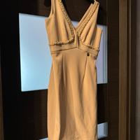 Tubino da cerimonia con giacca.