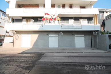 Locale Commerciale a Trentola Ducenta