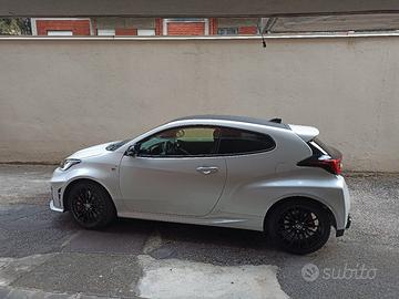 Yaris gr 280 cv