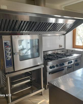 ATTREZZATURA PROFESSIONALE CUCINA ACCIAIO INOX