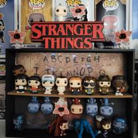 Espositore Stranger Things Slim  Kinder Joy 