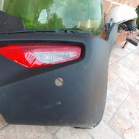 fanale posteriore sensore di parcheggio e retromar