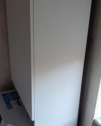 Mobile da bagno con sotto lavatrice