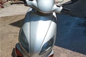 Scooter Thunder 150