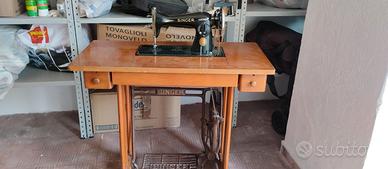 Macchina da cucire Singer d'epoca. anno 1934