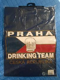 Maglietta Praha Drinking Team taglia XXL.