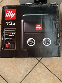 Macchina del caffè Illy y3.3 nespresso