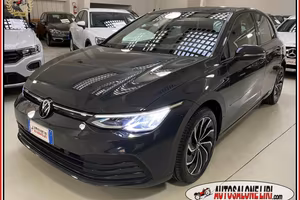 VOLKSWAGEN Golf 1.0 eTSI EVO DSG Life
