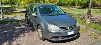 Golf  1.6 FSI