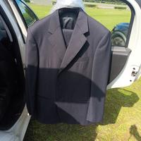 Completo uomo blu scuro 