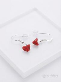 Orecchini cuore in corallo rosso in argento 925