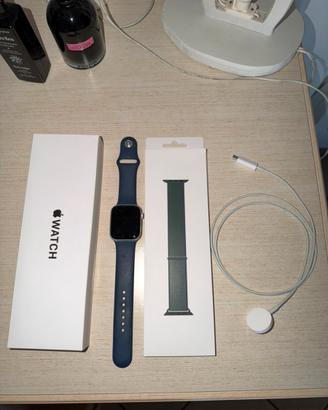 Apple Watch Series SE Gen 2 GPS 44mm Aluminium