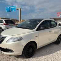 Lancia Ypsilon CAMBIO AUTOMATICO STRAFULL