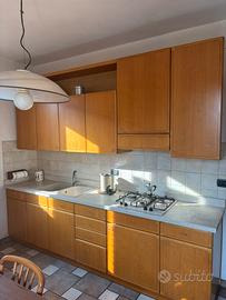 Cucina completa in legno massello