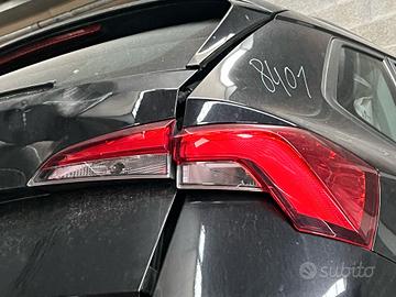 Fanale posteriore destro per Skoda Kamiq 2021