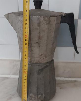 caffettiera della nonna vintage
