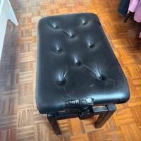 Sgabello per pianoforte