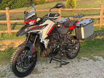 Benelli trk 702 X