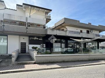 2 LOCALI A TORTORETO