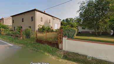 Casa capannone terra