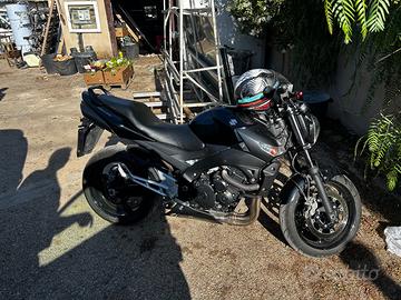 Suzuki GSR 600 - 2008